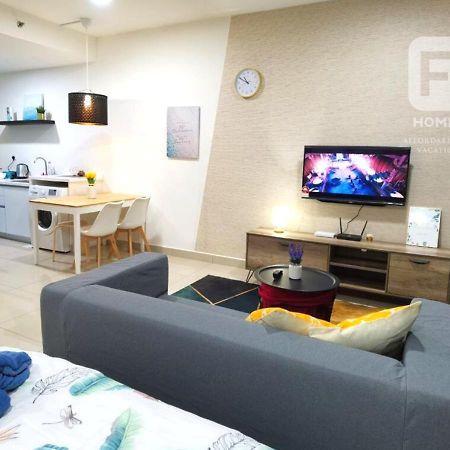 Netflix Wifi Trefoil Homestay Setia Alam Sacc Homestay Fe Shah Alam Buitenkant foto